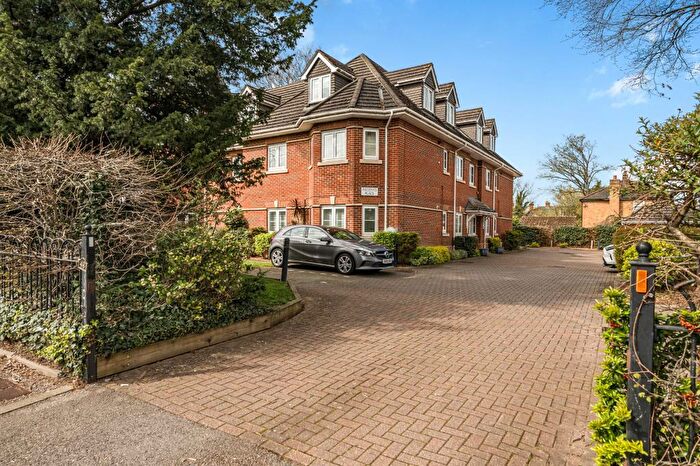 2 Bedroom Flat For Sale In Maidenhead, Berkshire, SL6