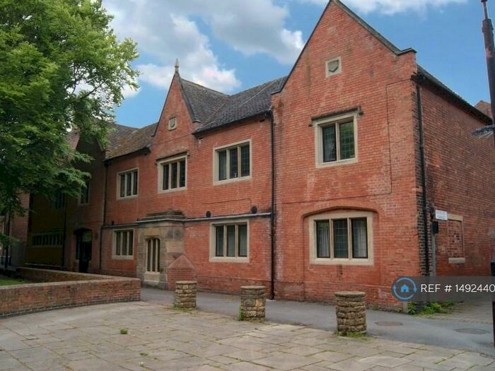 2 Bedroom Flat To Rent In The Old Schoolrooms, Burton-On-Trent, DE14
