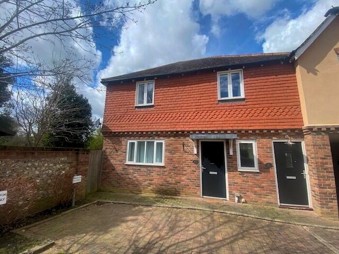 2 Bedroom House To Rent In Gibsons Place, Eynsford, DA4