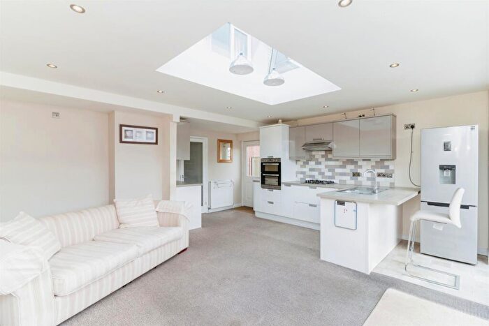 4 Bedroom Detached House For Sale In Rivermead Road, Exeter, EX2