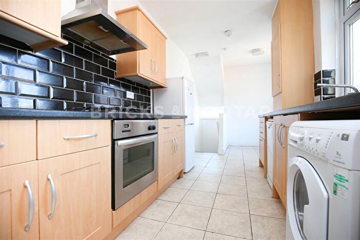 3 Bedroom Flat To Rent In Second Avenue, Heaton, Newcastle Upon Tyne, NE6