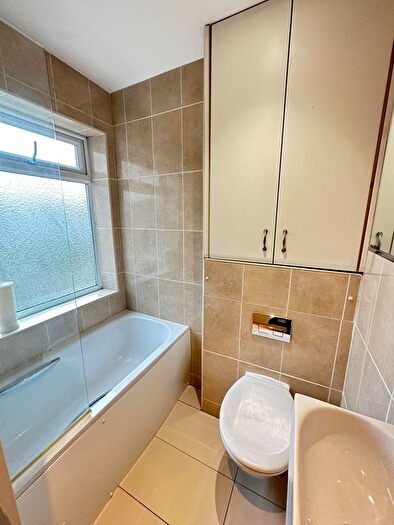 1 Bedroom Flat To Rent In Tower Road, Brighton, BN2
