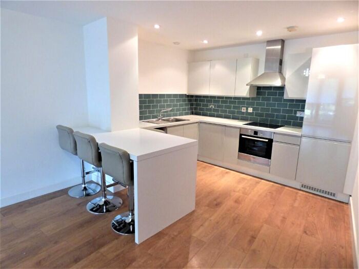 2 Bedroom Apartment To Rent In Leamore Court, Meath Crescent, Bethnal Green, E2