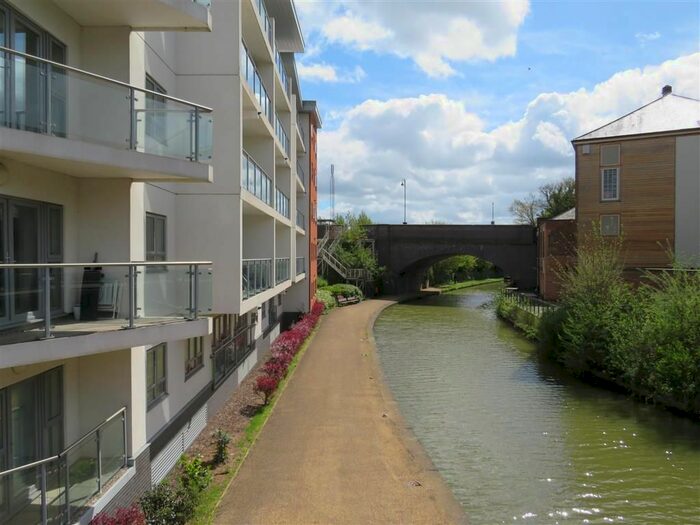 2 Bedroom Flat To Rent In Lonsdale, Wolverton, Milton Keynes, MK12