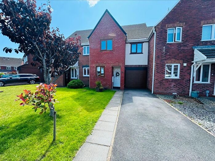 3 Bedroom Terraced House For Sale In Springfields, Llanelli, SA15