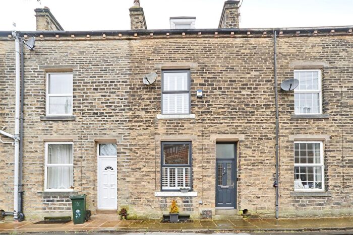 3 Bedroom Terraced House For Sale In Yate Lane, Oxenhope, Keighley, BD22