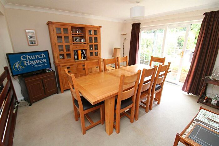 4 Bedroom Detached House For Sale In Parkdale, Danbury, CM3