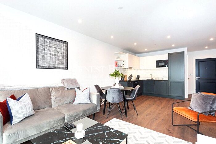 1 Bedroom Flat To Rent In Bogart House, Film Works, Ealing, W5