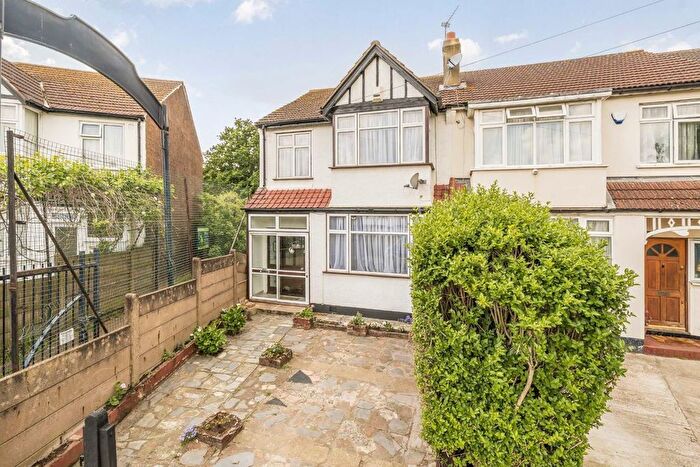 3 Bedroom Terraced House To Rent In Abercairn Road, Streatham, SW16