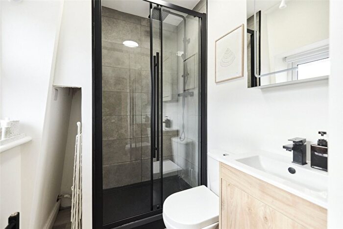 1 Bedroom Flat To Rent In Bonchurch Road, London, W10