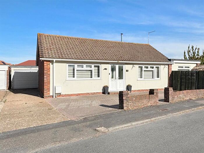 2 Bedroom Detached Bungalow For Sale In Saxon Close, East Preston, BN16