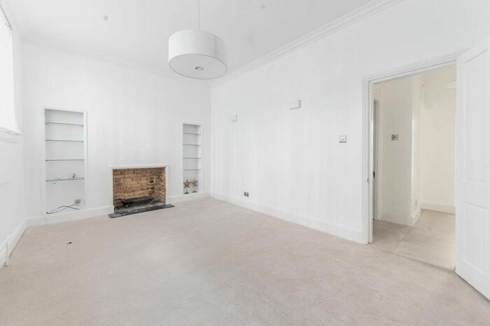 2 Bedroom Flat To Rent In Lennox Gardens, Knightsbridge, London, SW1X
