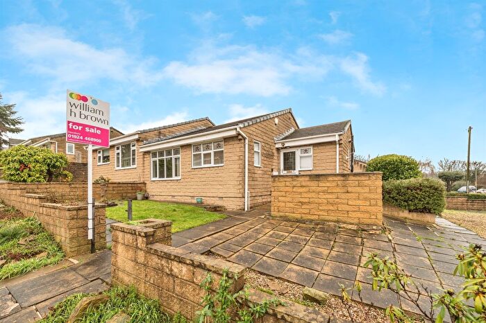 2 Bedroom Semi-Detached House For Sale In The Laurels, Earlsheaton, Dewsbury, WF12