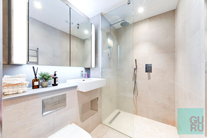 2 Bedroom Apartment To Rent In Lexington Gardens, London, SW11