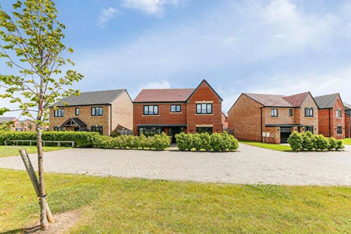 4 Bedroom Detached House To Rent In White House Drive, Moorfields, NE12