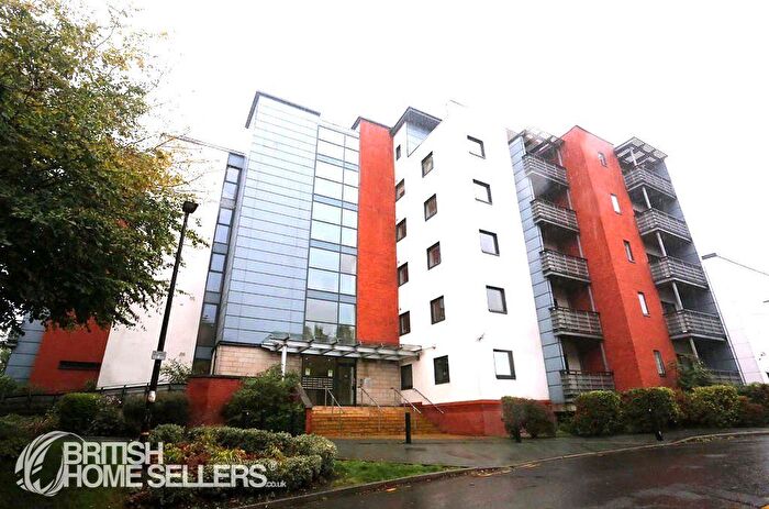 2 Bedroom Flat For Sale In Denmark Street, Altrincham, Greater Manchester, WA14