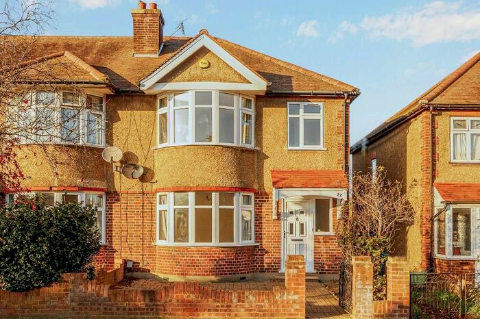 3 Bedroom End Of Terrace House To Rent In Burnham Way, Ealing, London, W13