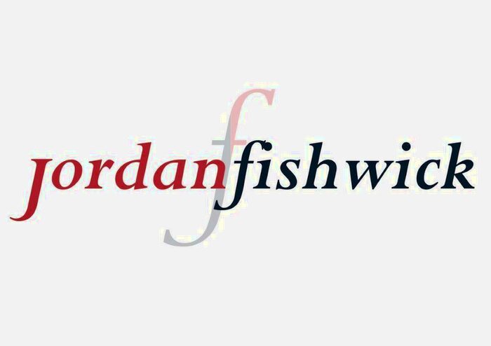 2 Bedroom Mews To Rent In Simons Walk, Glossop, SK13