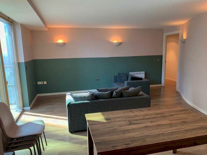 2 Bedroom Apartment To Rent In West Point Leeds, LS1