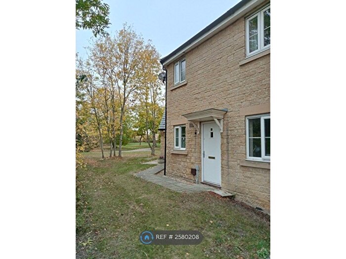 2 Bedroom Maisonette To Rent In Bluebell Court, Bishops Cleeve, Cheltenham, GL52