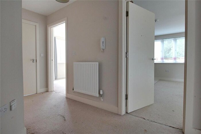 2 Bedroom Flat For Sale In Alder Court, Fleet, Hampshire, GU51