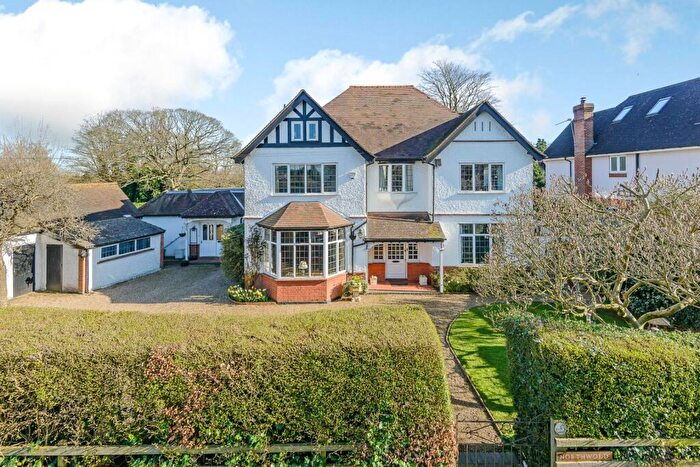 6 Bedroom Detached House To Rent In Austenway, Gerrards Cross, Bucks, SL9