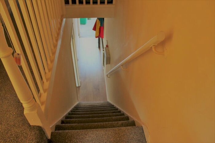 6 Bedroom Terraced House To Rent In Balfour Road, Nottingham, NG7