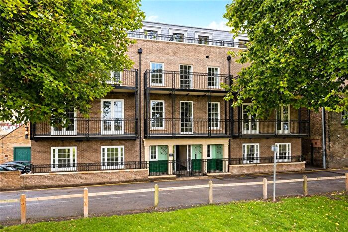 1 Bedroom Flat For Sale In Regent Terrace, Cambridge, CB2