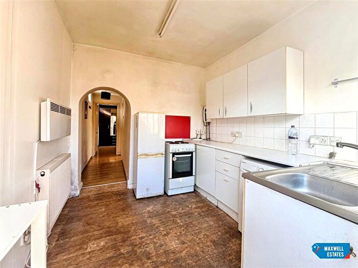 Studio To Rent In Ellesmere Avenue, Mill Hill, NW7