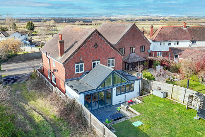 4 Bedroom Detached House For Sale In Shabbington, Bucckinghamshire, HP18