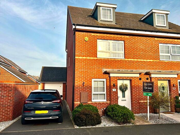 3 Bedroom Semi-Detached House For Sale In Fleece Lane, Nuneaton, CV11