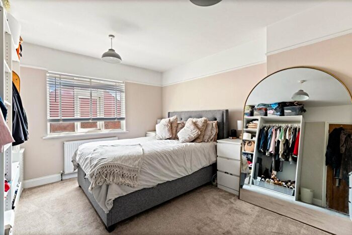 3 Bedroom End Of Terrace House For Sale In Dawson Road, Folkestone, CT19