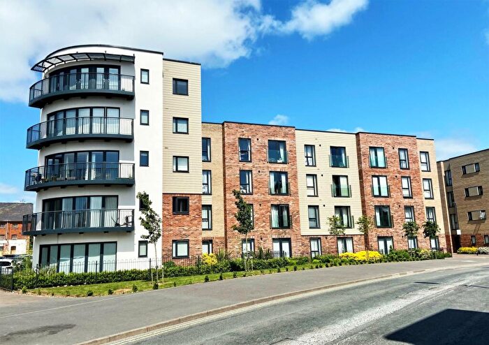 2 Bedroom Flat To Rent In Harland Court, Bury St Edmunds, IP32