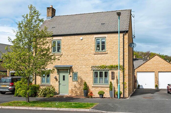 4 Bedroom Detached House For Sale In Fedden Road, Moreton-In-Marsh, GL56