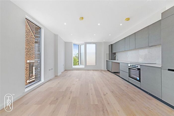 1 Bedroom Flat To Rent In Powell Road, London, E5