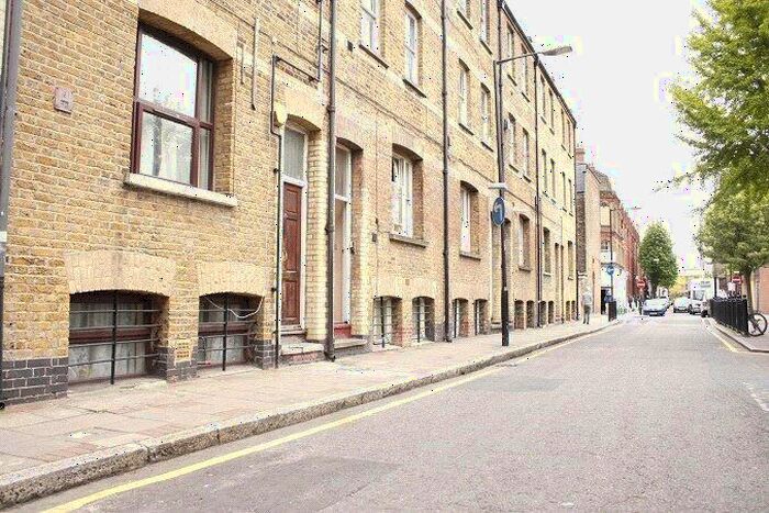 4 Bedroom Duplex To Rent In Settles Street, London, E1
