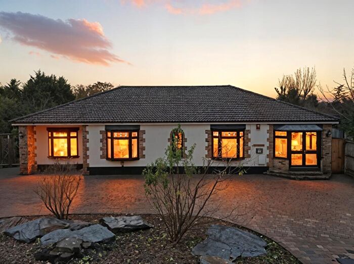 Detached House For Sale In Ramsden Park Road, Ramsden Bellhouse, CM11