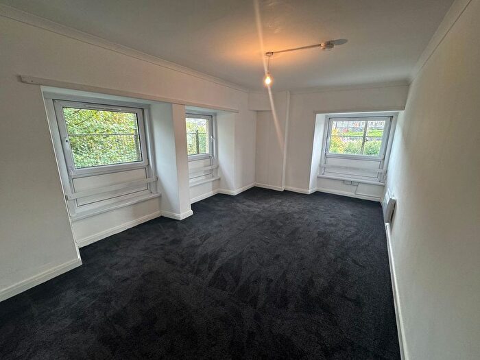 1 Bedroom Flat To Rent In Office Street, Tai Cwm Office Street, CF39