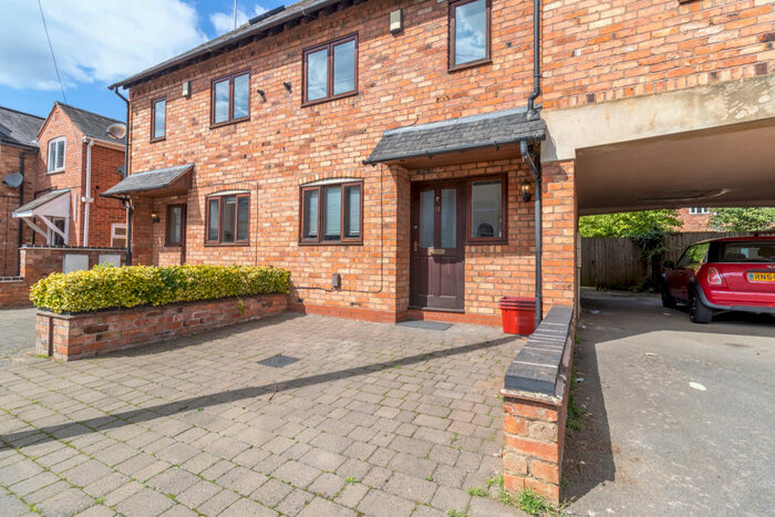 5 Bedroom Terraced House To Rent In Plymouth Place, Leamington Spa, CV31