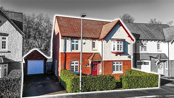 4 Bedroom Detached House For Sale In Adderley Avenue, Nuneaton, Warwickshire, CV10