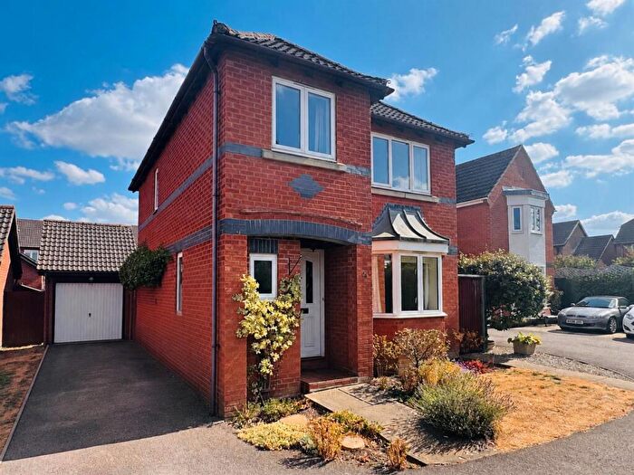 3 Bedroom Detached House To Rent In Napton Rise, Southam, CV47