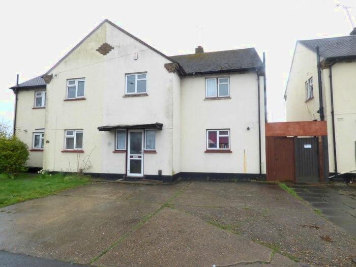3 Bedroom Semi-Detached House To Rent In Eastern Avenue, Southend-On-Sea, SS2