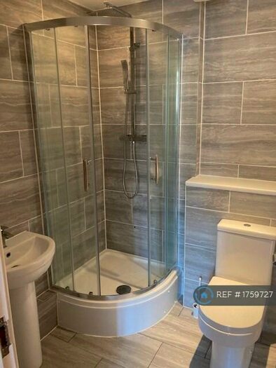 2 Bedroom Flat To Rent In Abbey Court, Coventry, CV1