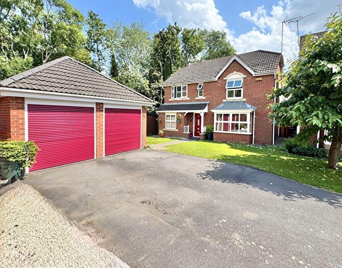 4 Bedroom Detached House For Sale In Chilcott Close, Coalville, LE67