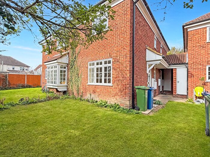 1 Bedroom End Terrace House For Sale In Hulatt Road, Cambridge, CB1