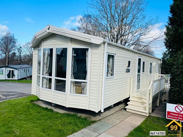 2 Bedroom Park Home For Sale In Star Resort Lyons Eryl Hall, St Asaph, Denbighshire, LL17