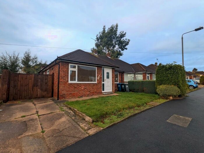 2 Bedroom Detached Bungalow To Rent In Newstead Avenue, Radcliffe-On-Trent, NG12