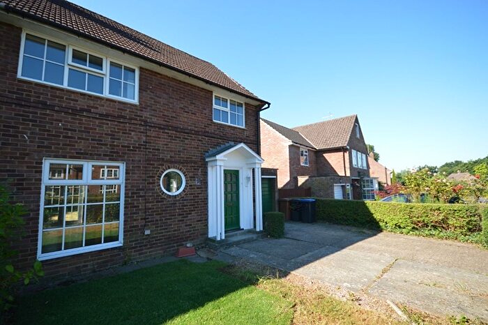 3 Bedroom Semi-Detached House To Rent In Beehive Lane, Welwyn Garden City, AL7