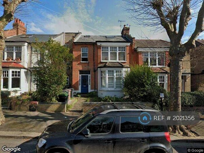 2 Bedroom Flat To Rent In Collingwood Avenue, London, N10