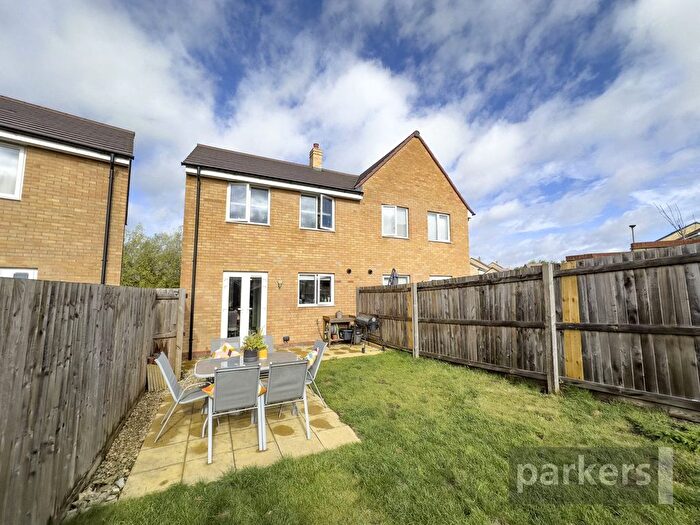 3 Bedroom Semi-Detached House For Sale In Thornbury Road, Eynsham, Witney, Oxfordshire, OX29